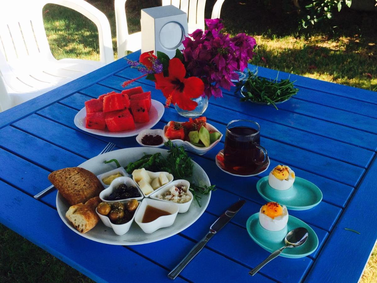 Maviev Otel Cesme Exterior photo