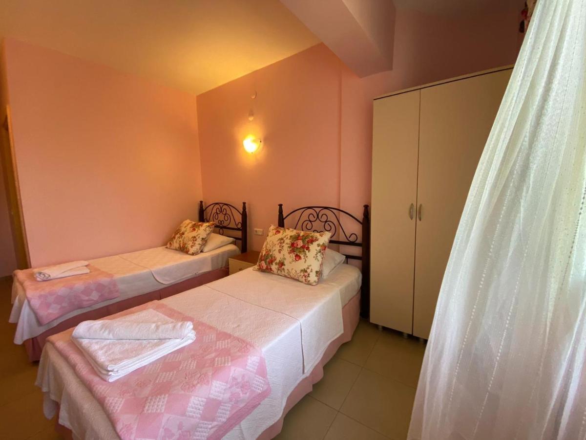 Maviev Otel Cesme Exterior photo